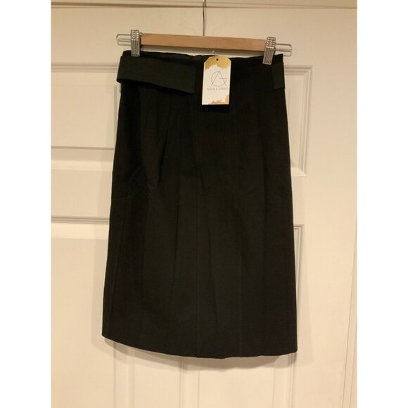 Nanette Lepore Black Full Zip Pencil Skirt w/ Front Ruffle Panel, Size 0 - Picture 4 of 5